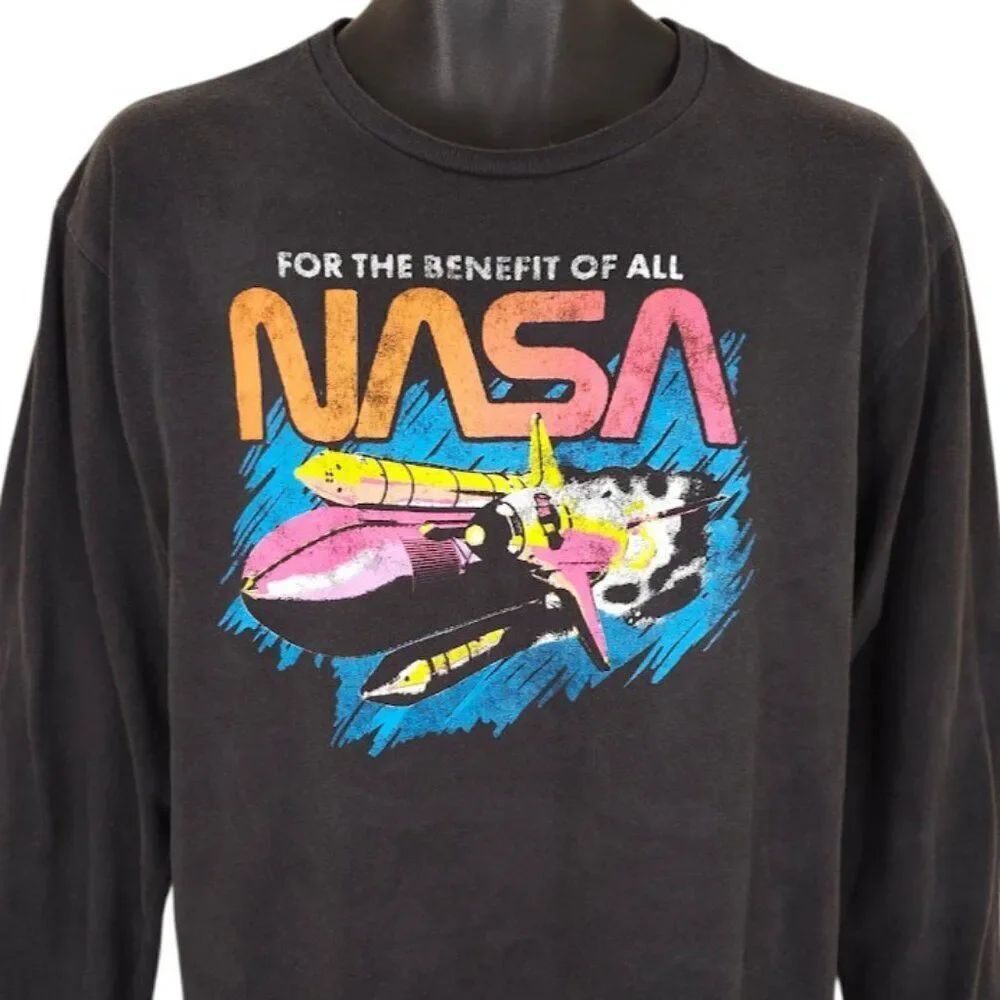 NASA T Shirt Mens Size Large Black Space Shuttle Travel Astronaut